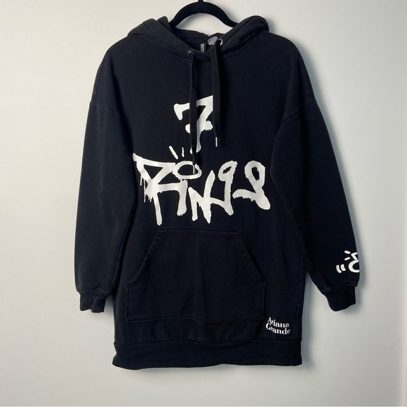 ⚪️ Ariana Grande / 7 rings oversized black long sweater hoodie tunic - Picture 1 of 8